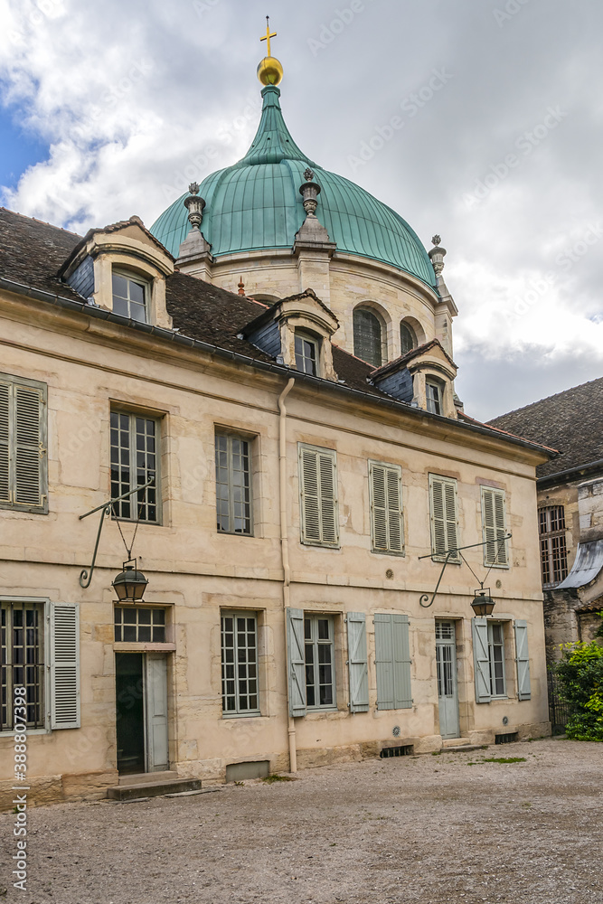Obraz premium Burgundian life museum (Musee de la Vie Bourguignonne) housed in XVII century Cistercian convent. Museum explores town life in Dijon and Burgundy in XIX and XX centuries. DIJON, FRANCE.