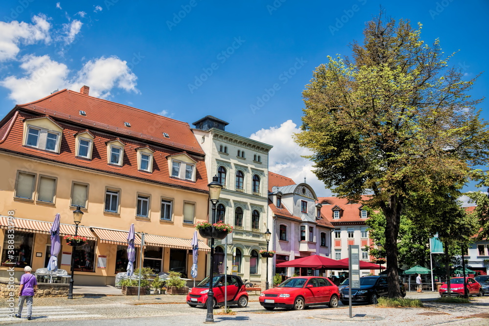 naumburg, deutschland - sanierte altbauten in der altstadt