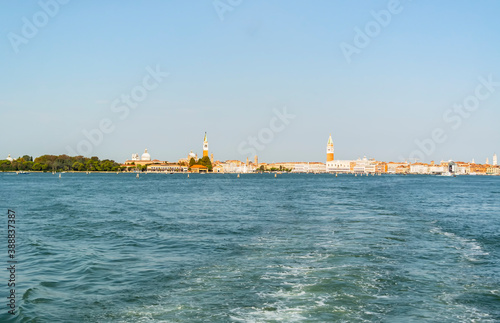 Fototapeta Naklejka Na Ścianę i Meble -  View of the Venice lagoon from the boat