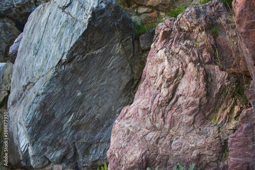  Natural uneven volcanic stones for classical Japanese Zen Garden landscaping. 