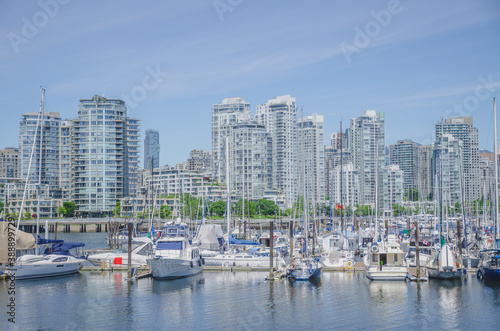 Downtown in Vancouver © Hana Design