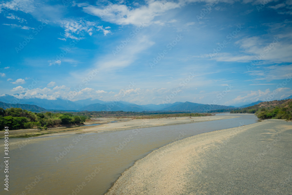 The Cauca River is the second most important river in Colombia. It is born near the Ox lagoon in the Colombian Massif (department of Cauca).
