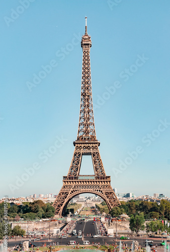 Fototapeta Naklejka Na Ścianę i Meble -  Photographic picture of the Eiffel Tower in Paris, France