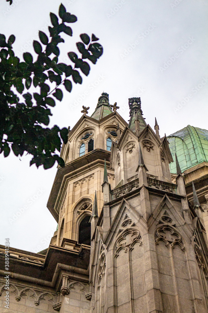 Catedral da Sé no centro da cidade de São Paulo, Brasil. Igreja e ponto turístico da cidade.