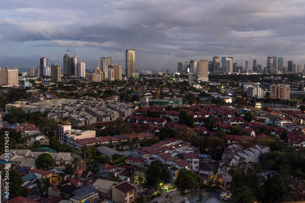 Fototapeta premium Evening panoramic view of Manila, Philippines