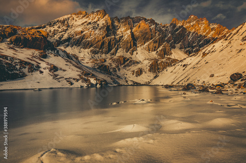 Lac Long under the needles of Chambeyron, Ubaye - Lac Long sous les aiguilles de Chambeyron, Ubaye