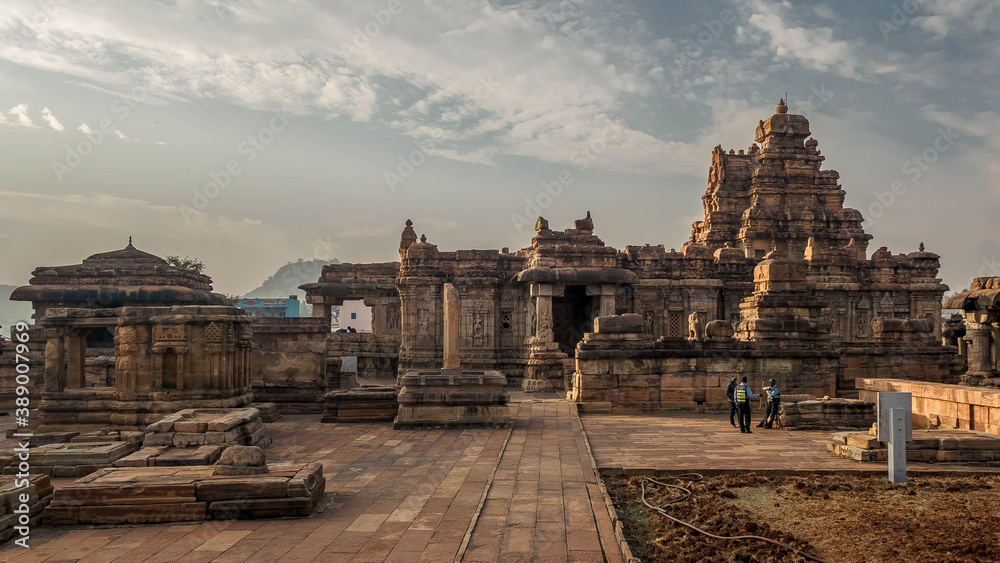 Fototapeta premium architectural complex in Pattadakal of the 8th century, the climax in the development of the Hindu style of Wesar in temple architecture