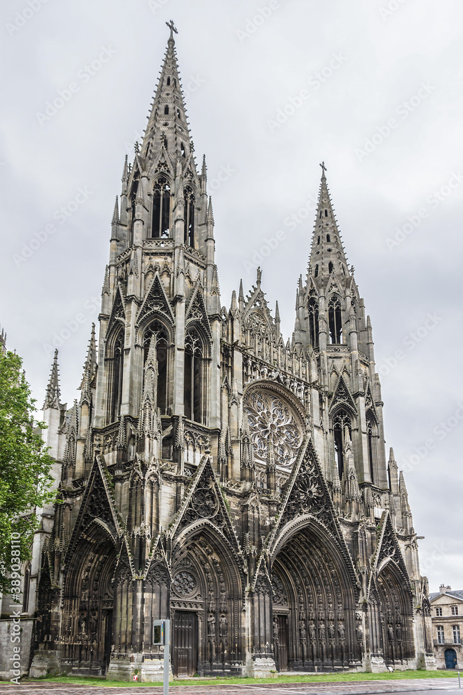 Fototapeta premium Rouen Saint-Ouen Abbey Church (Abbatiale Saint-Ouen, 1318 - 1537) - Gothic Roman Catholic church in Rouen, Normandy, France.