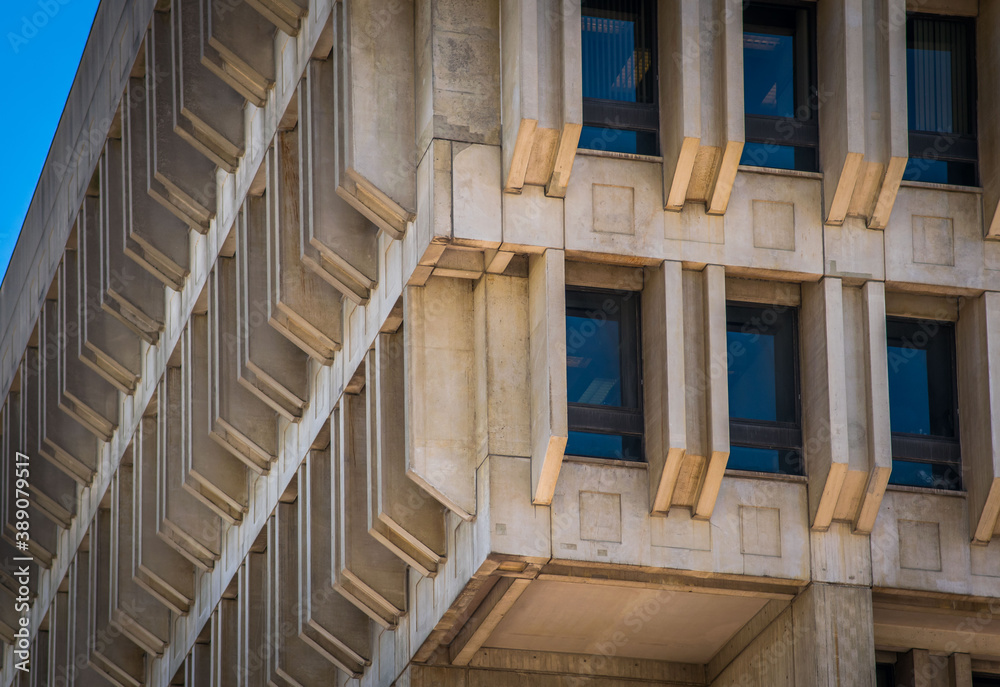 Obraz premium The stark concrete features of Boston City Hall
