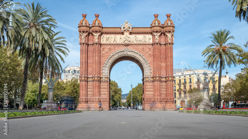 Arc de Triomf (Triumphal arch) in the city of Barcelona in Catalonia, Spain. The arch is built in reddish brickwork in the Neo-Mudejar style.