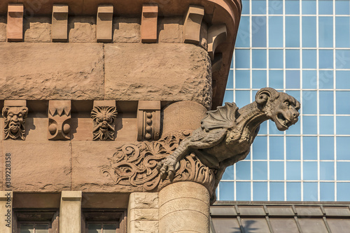 Canvas Print Toronto's Old City Hall (1899) was home to its city council from 1899 to 1966 and remains one of the city's most prominent structures