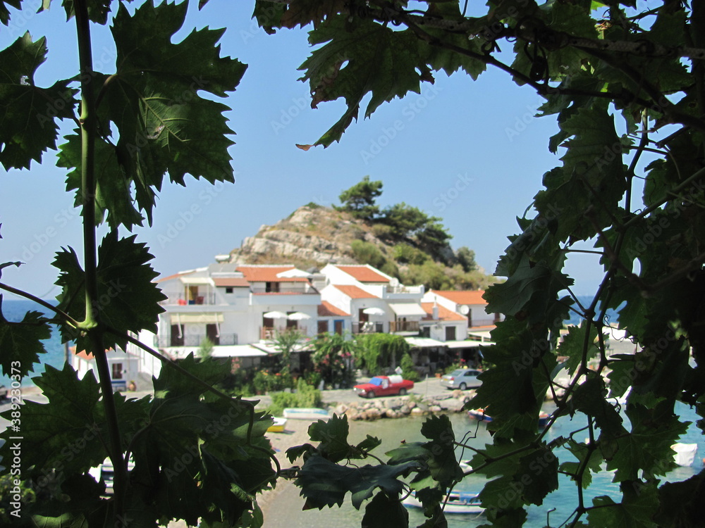 Фотография The stunning nature and old towns of the Greek island of Samos in the Aegean Sea