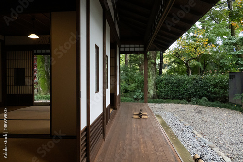 Traditional old Japanese-style room © Stossi Mammot