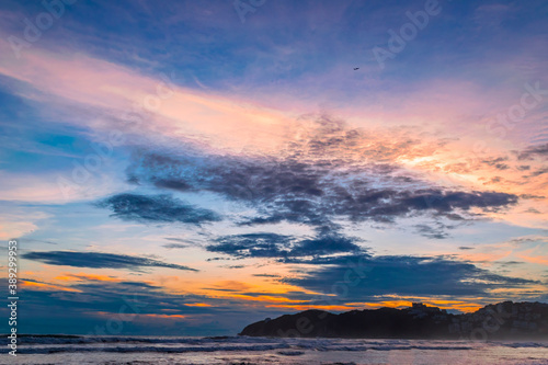 Beautiful warm sunset in acapulco's beach © Jessica