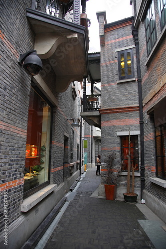 Canvas Print View of Shanghai Xintiandi Narrow alley and Shikumen building in Xintiandi, Shan
