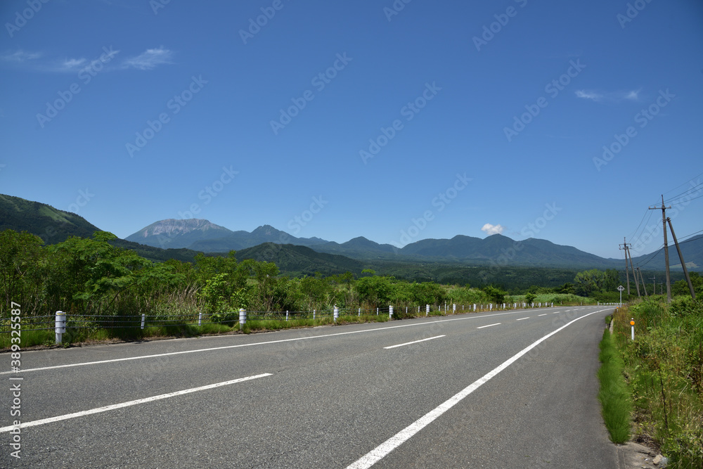 Fototapeta premium 日本の岡山県の蒜山高原の美しい風景