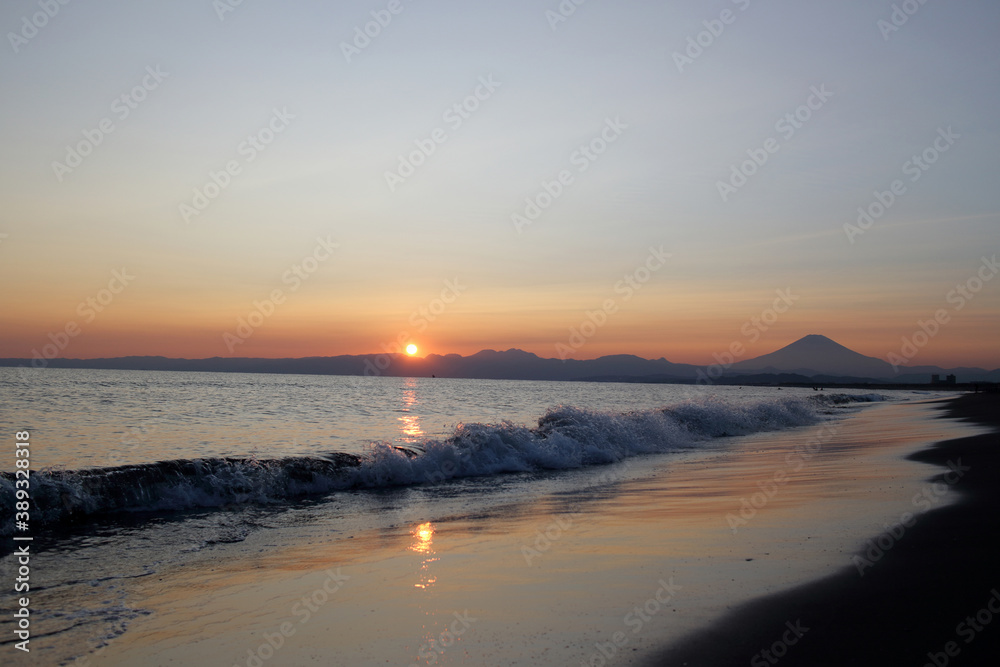 夕日 海岸 富士山 砂浜 秋 背景