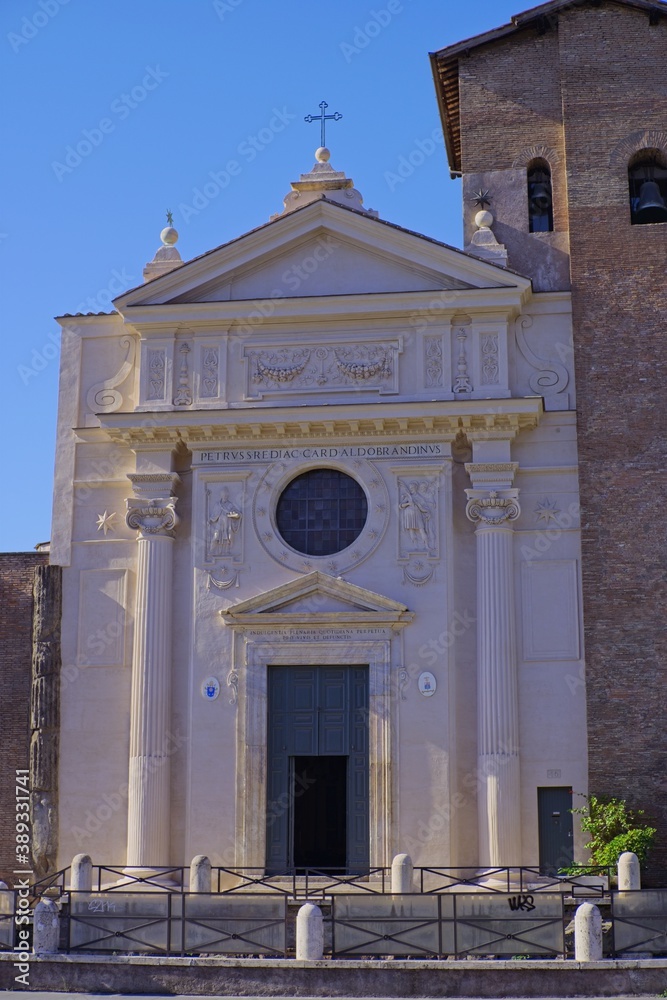 Obraz premium Basilica di San Nicola Medieval Church in Rome
