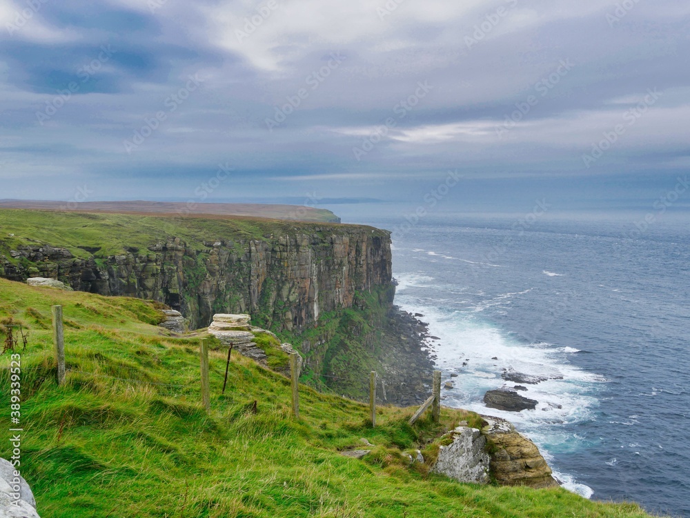 Klippen am RSPB Dunnet Head in Schottland Klippen am RSPB Dunnet Head in Schottland