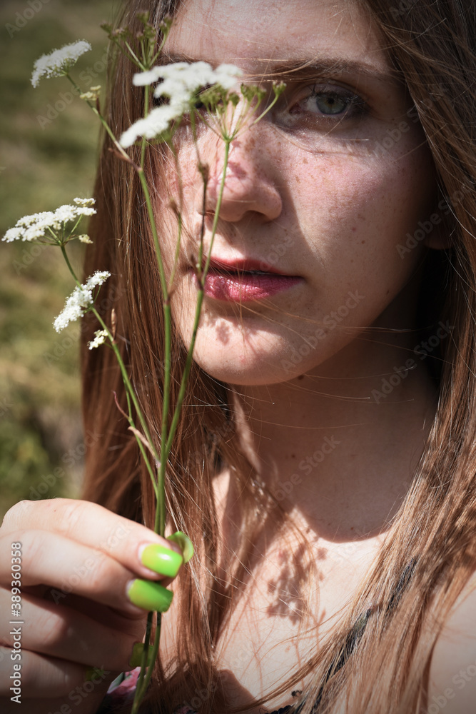 Fotografie modella ritratto fiori bellezza
