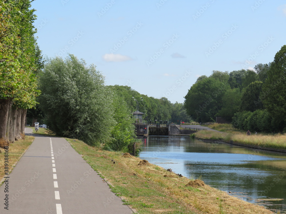 Saint Quentin Canal