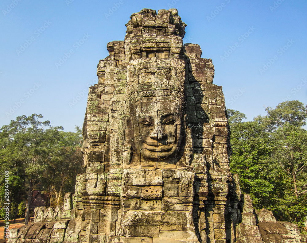 Angkor Wat faces