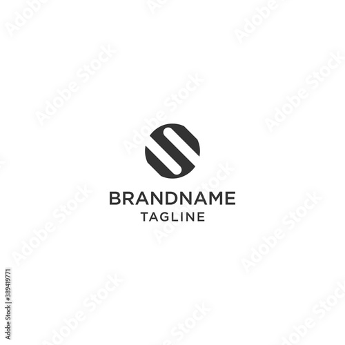 S creative logo in black and white