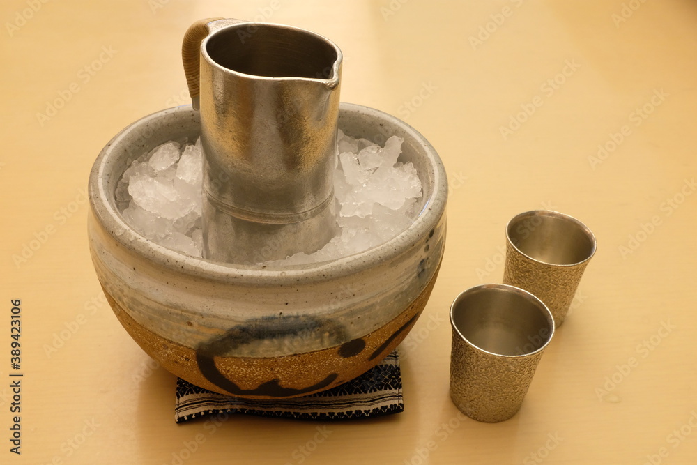 日本酒 徳利とお猪口 Stock Photo Adobe Stock