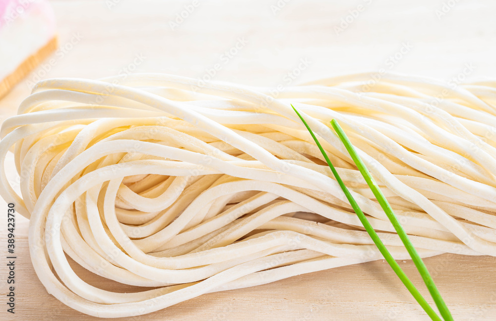 生うどん　讃岐うどん