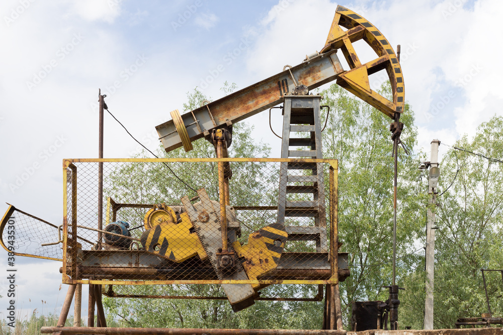 Fototapeta premium A pump for an oil well in the Moldavian oil field.