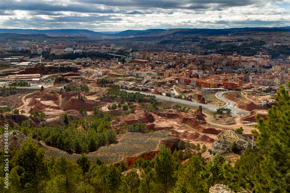 Obraz premium Aerial view of the city of Teruel.