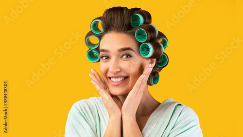 Photos Pretty Lady With Hair Curlers Posing Over Yellow Background, Panorama