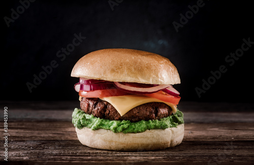 Burger mit plant-based pattie