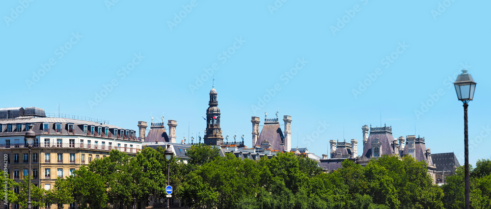 Fototapeta premium Panoramic skyline view, street of the downtown of Paris, France. Hotel de Ville, old Neo-Renaissance City Hall