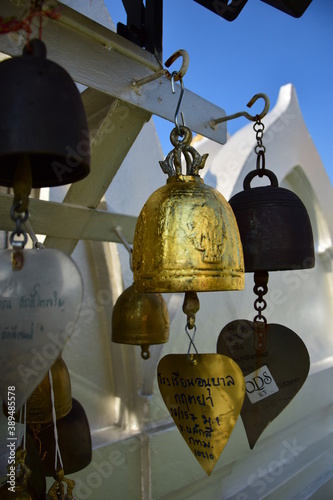 Cloches temple Bangkok photo