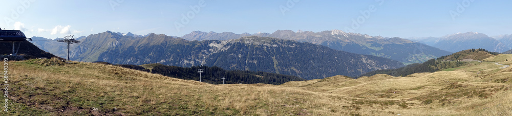 Blick vom Jaufenpass nach Norden zu den Stubaier Alpen
