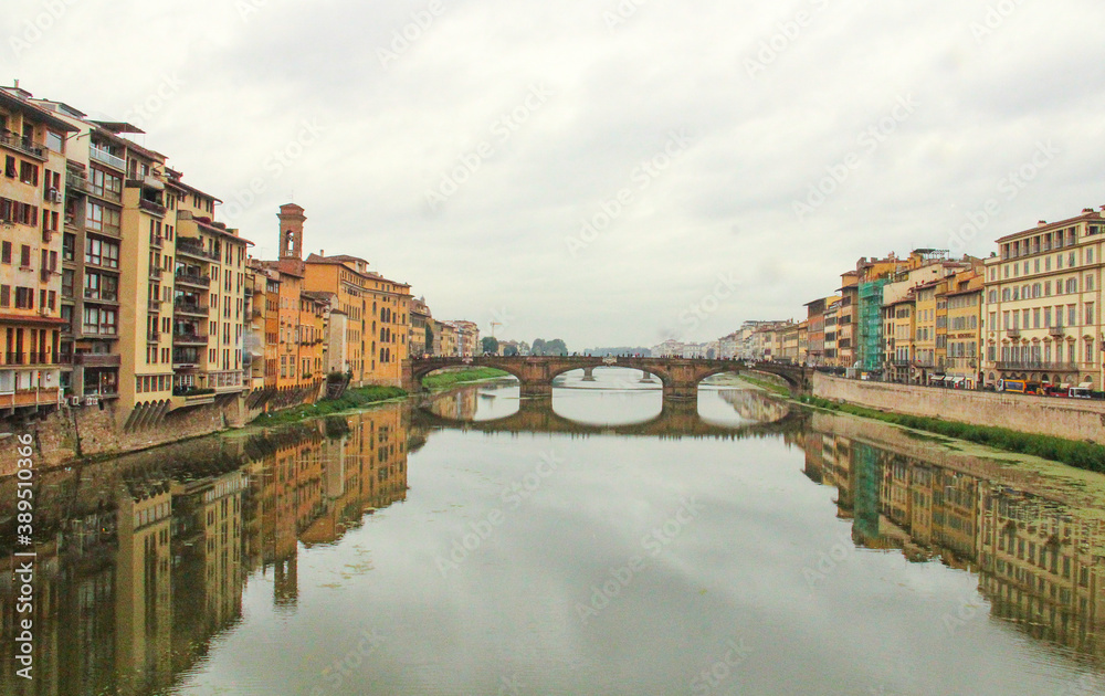 Pone Vecchio (old bridge) below is Arno river. Florence, Italy