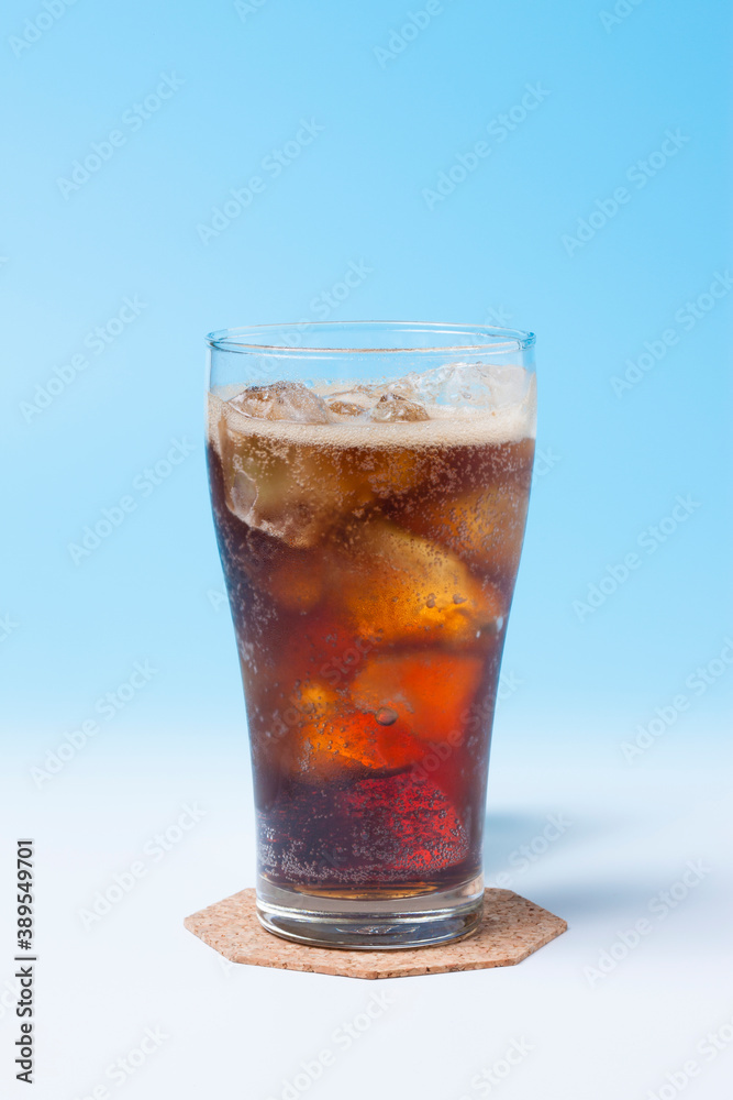 コーラ コーラ