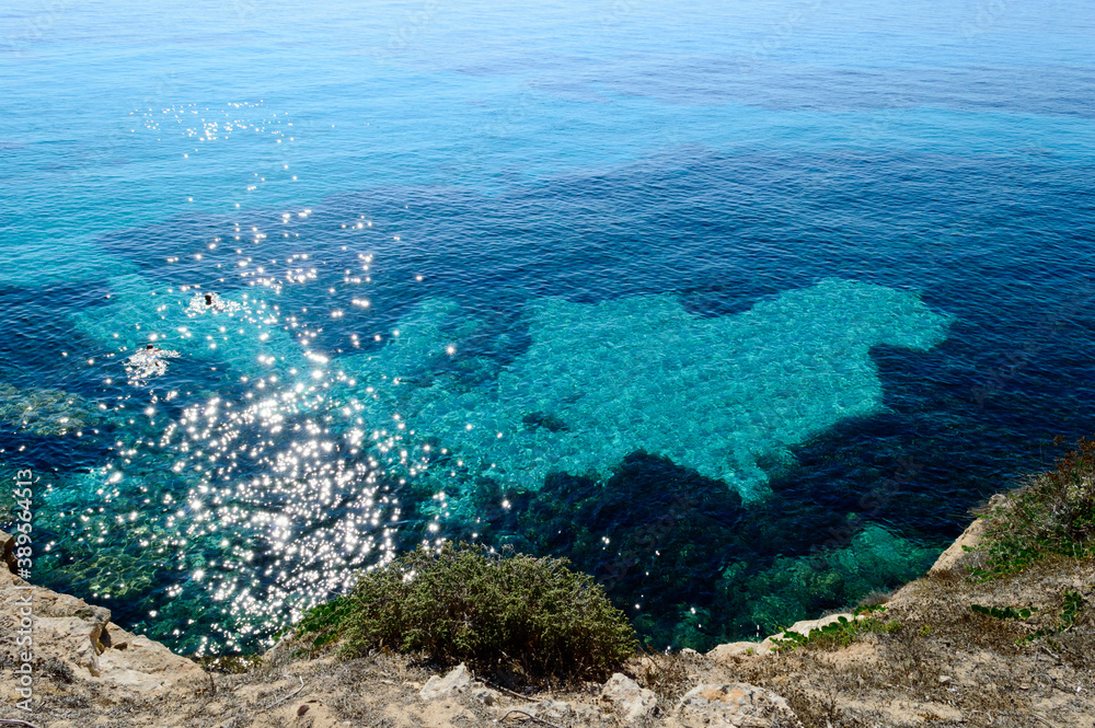 Obraz premium Turquoise water paradise in Favignana, Sicily, Italy