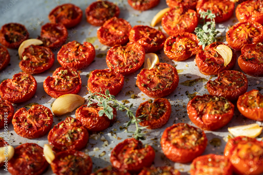 Homemade dried cherry tomatoes Homemade dried cherry tomatoes