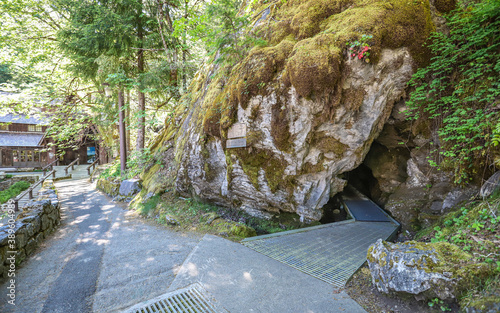 Принти на полотні CAVE JUNCTION, OREGON, UNITED STATES - Sep 30, 2019: Cave entrance at Oregon Cav
