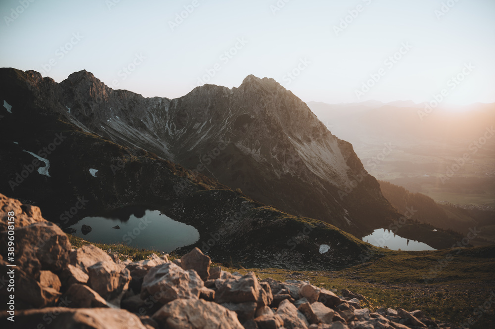 Blick auf den oder die beiden Gaisalpseen