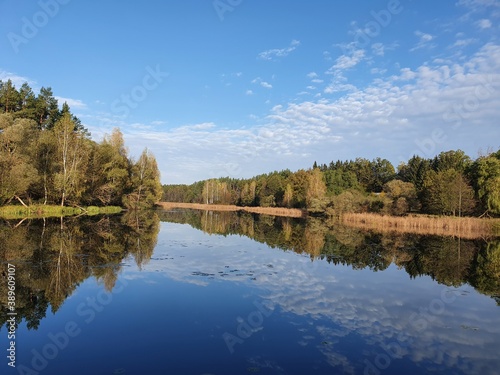 lake, water, sky, landscape, forest, nature, reflection, river, autumn, tree, trees, blue, pond, summer, fall, green, calm, park, outdoors, clouds, beauty, cloud, beautiful, mountains