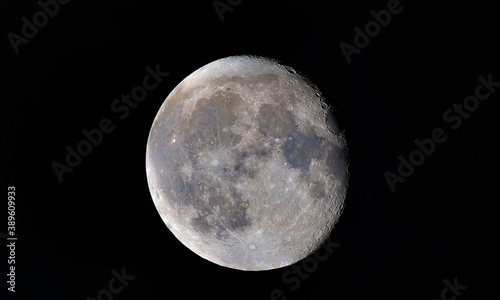 Fototapeta Naklejka Na Ścianę i Meble -  photography of the moon in high definition, you can see the texture and the craters