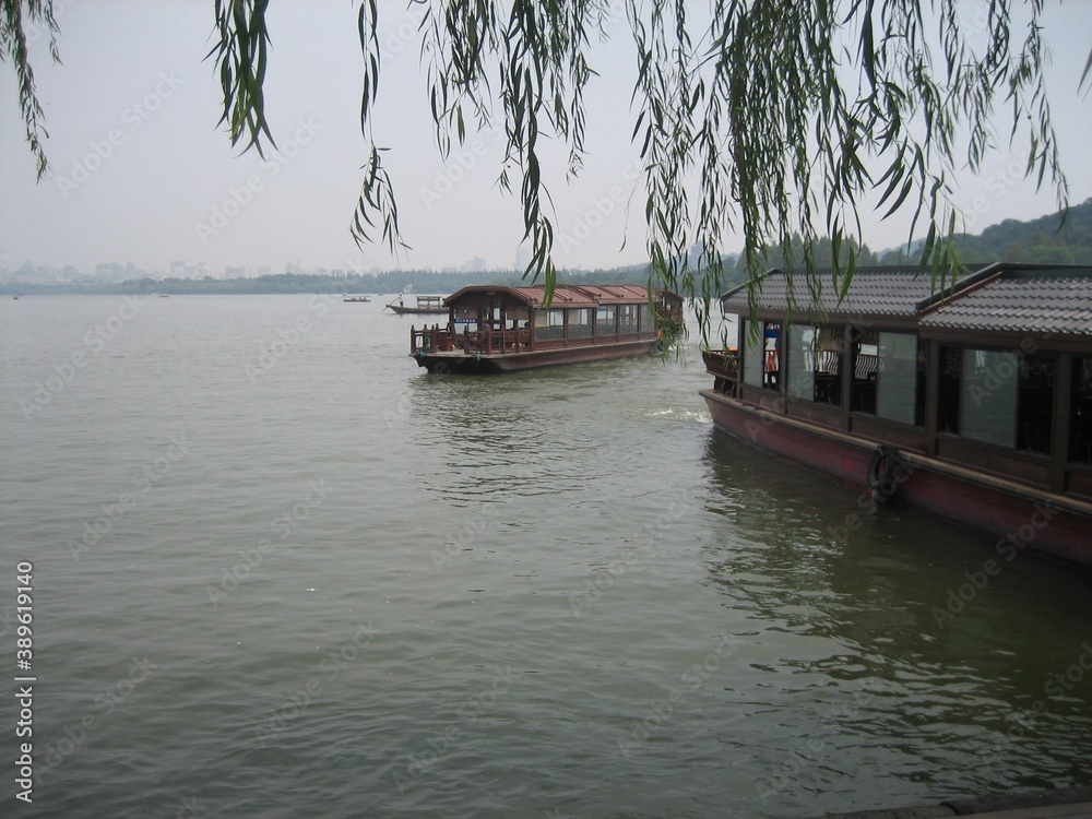 Chinese boats on the river