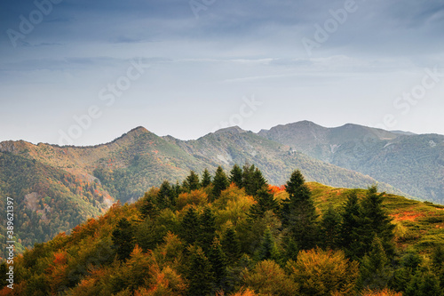 Beautiful autumn mountain view and landscapes from the path from Ribaritsa to Eho hut chalet and peaks Yumruka and Kavladan, Central Balkan, Teteven, Bulgaria © Petar