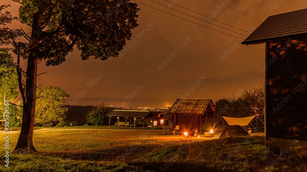 Naklejka premium 福岡県みやま市お牧山キャンプ場夜景