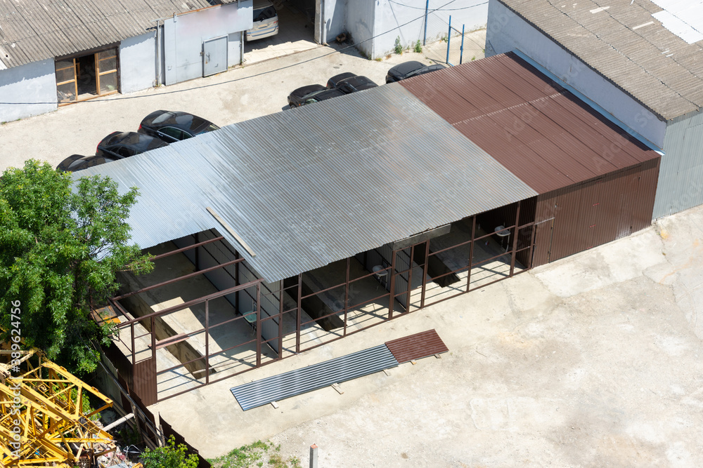 Construction of several maintenance boxes per one hundred
