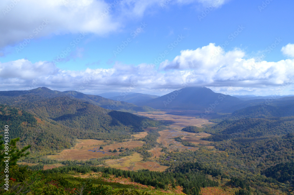 秋の尾瀬ヶ原と燧ヶ岳