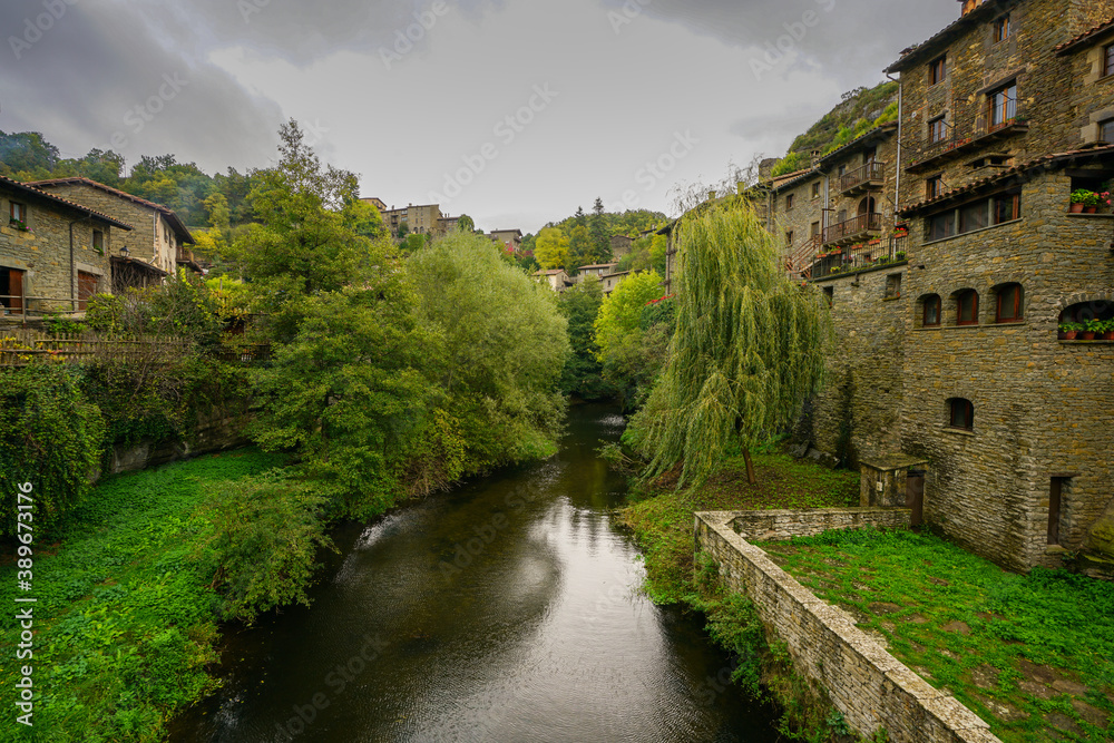 RUPIT I PRUIT, Catalonia,/Spain- 22th Oct 2019 : a canal running through old buiding s in  Rupit i Pruit